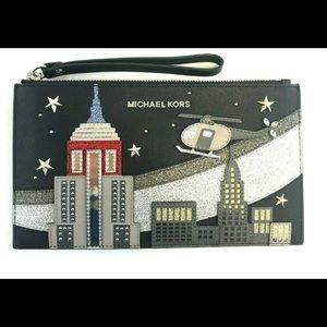MICHAEL MICHAEL KORS LEATHER NOVEAU NOVELTY ROCKET JET SET TRAVEL XL WRISTLET🏙